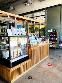 🍰🌻: Roots at Lasalle (ลาซาล)