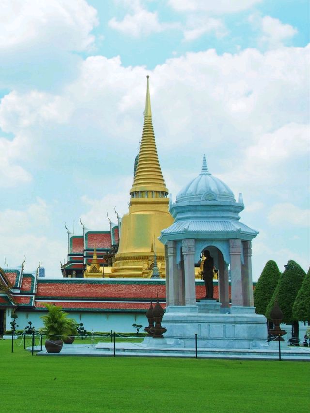 วัดพระศรีรัตนศาสดาราม กรุงเทพมหานคร