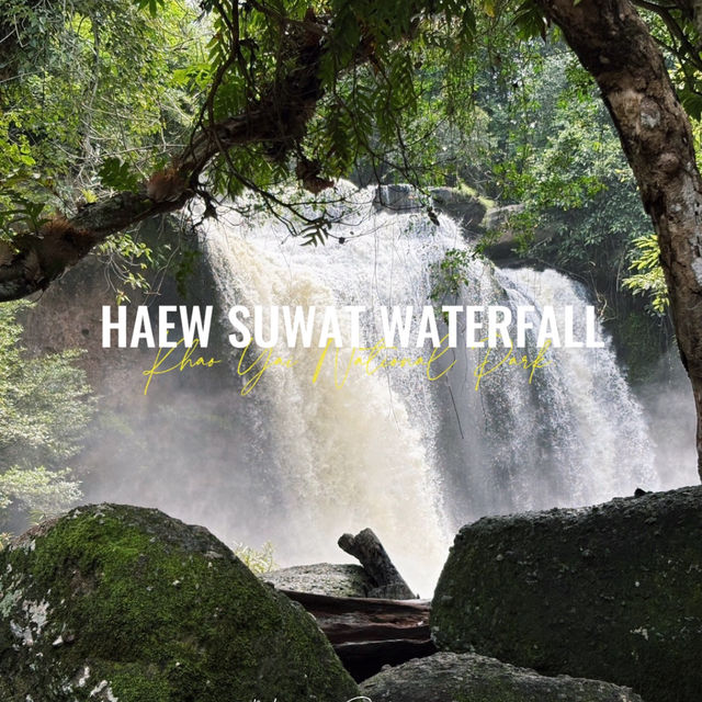 น้ำตกเหวสุวัต Khao Yai National Park. 