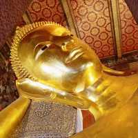 ไหว้พระนอน เที่ยวชมสถาปัตยกรรม