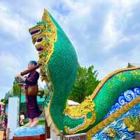 ลอดโบสถ์เสริมดวงที่วัดนาคปรก