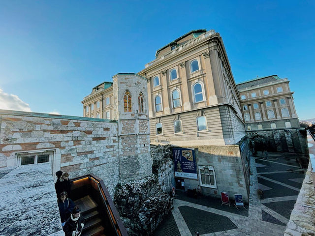Explore the Majestic Buda Castle