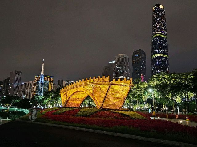美得不太真實的廣州珠江兩岸