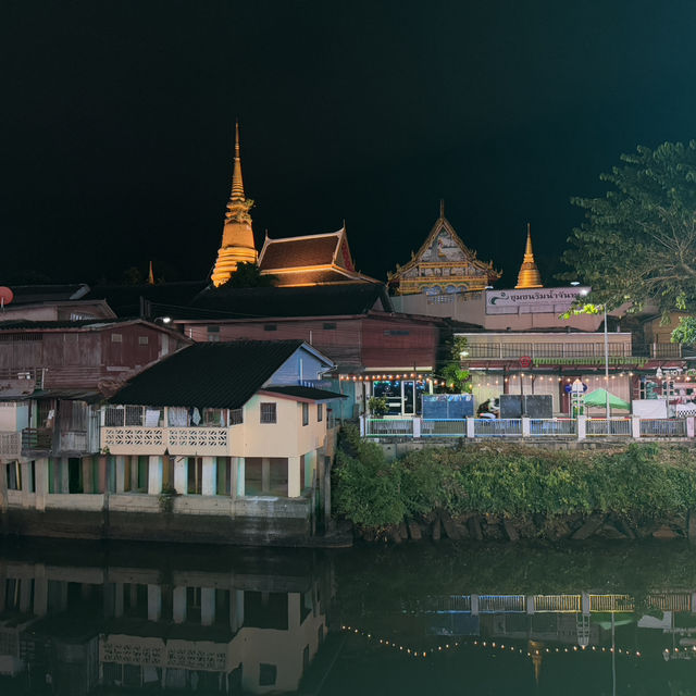 ลอยกระทงวัดจันทนาราม ความงามริมแม่น้ำจันทบุรี
