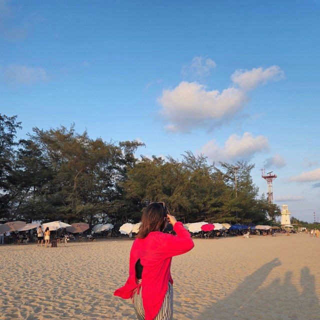 หาดแหลมเจริญ…จังหวัดระยอง 🌊⛱️