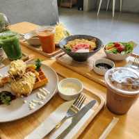Pretty Start of the Day at Risu Cafe