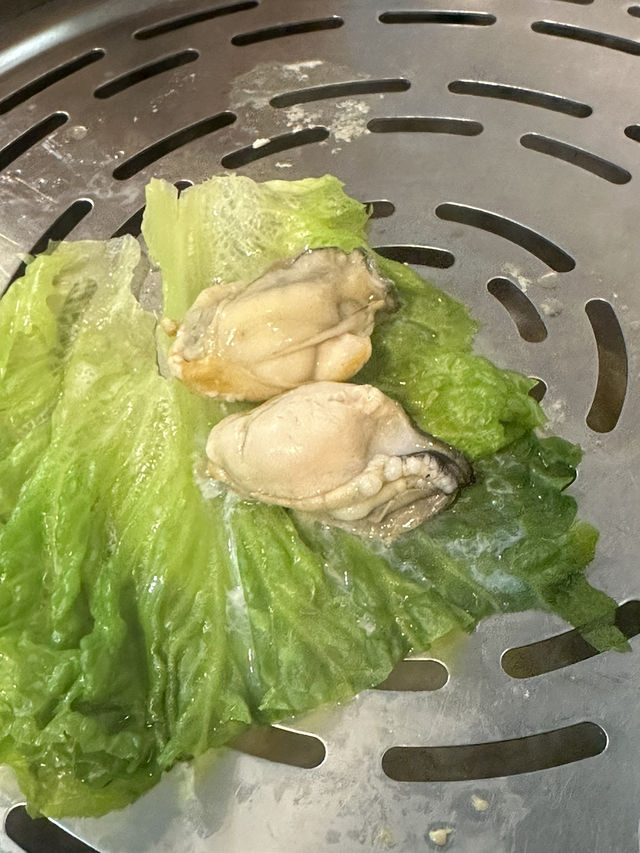 為食妹與浣熊到九龍城品嚐豪華海鮮盛宴粥底鍋