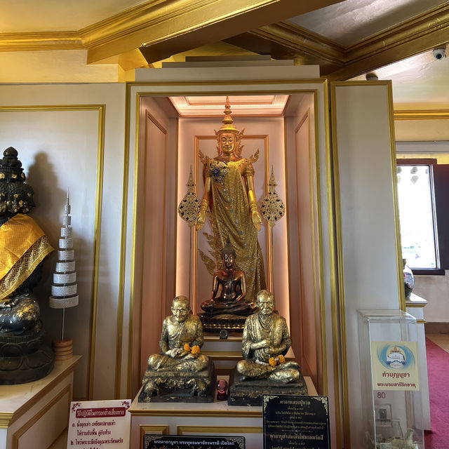 ภูเขาทอง • กรุงเทพมหานคร
