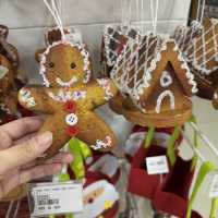 Christmas Spirit Meets DIY Creativity!
