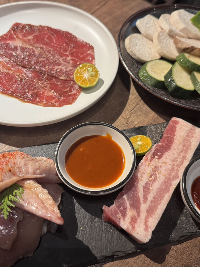 捷運市政府站巷弄精緻燒肉餐酒館「肉得慌」