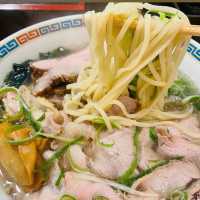 【日本・大阪🇯🇵】ラーメン坊也哲