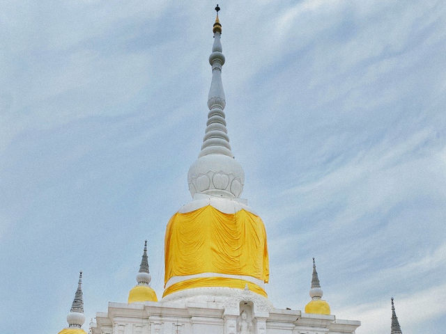 พระบรมธาตุนาดูน พุทธมณฑลแห่งอีสาน