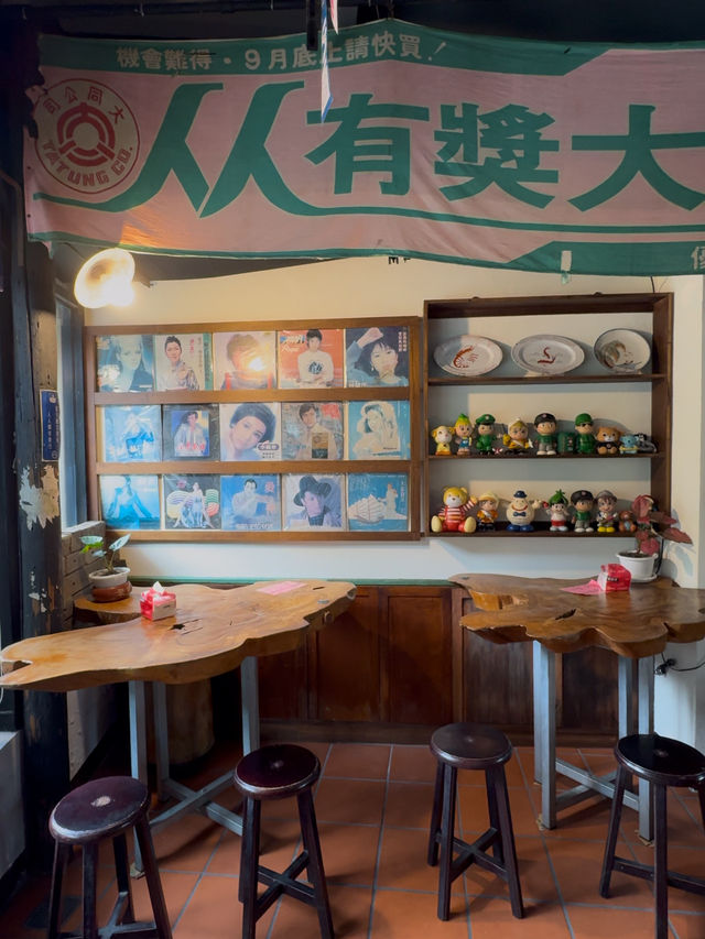 Wulai Old Street: A Scenic Paradise of Flavors, Culture, and Wildlife