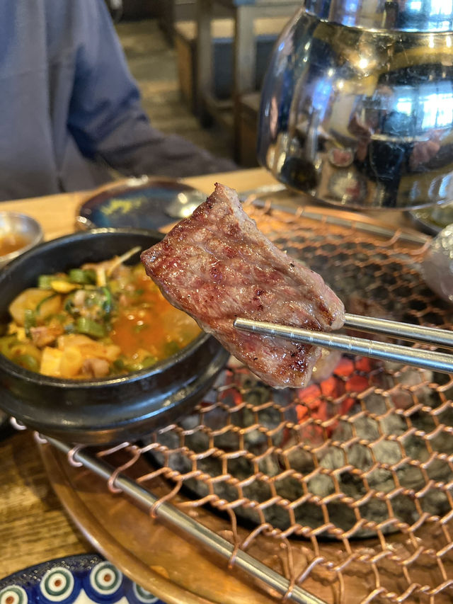 【韓国旅行】麻薬テンジャンチゲが大人気の焼肉店