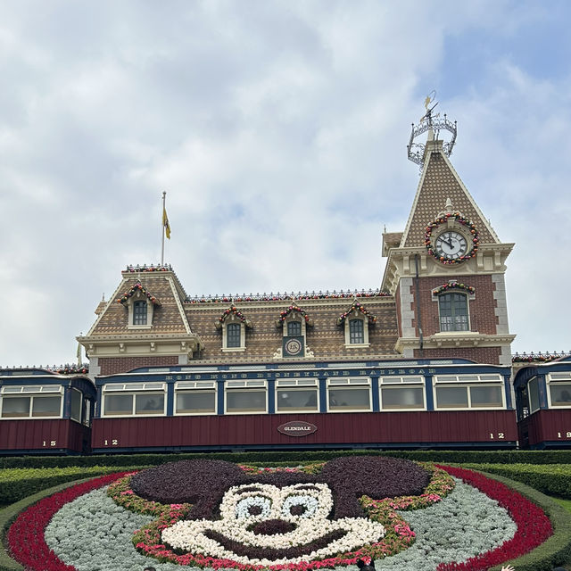 เที่ยวสวนสนุกฮ่องกงดิสนีย์แลนด์🎢🎠🏰