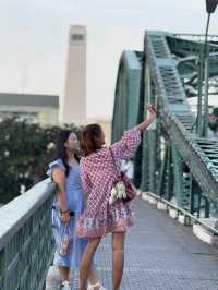 ปากคลองตลาด: ดอกไม้บานกลางกรุง 