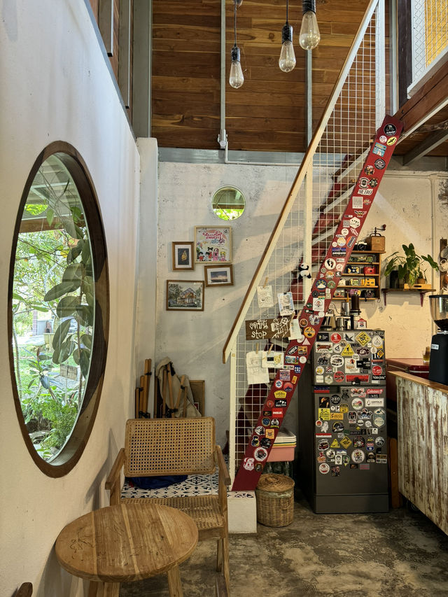 Backyard cafe โรงคั่วหลังบ้าน เบตง