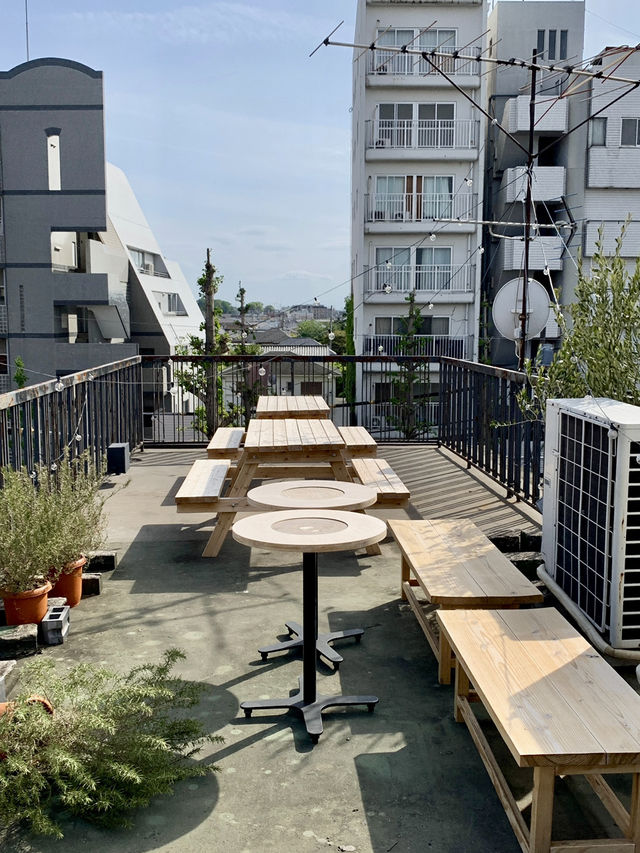 Cozy Vibes & Great Coffee at WOODBERRY COFFEE in Ogikubo