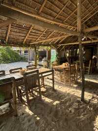 Pandan Warung: A Must-Visit Beachside Eatery in Lombok 🌊🍛☀️ 