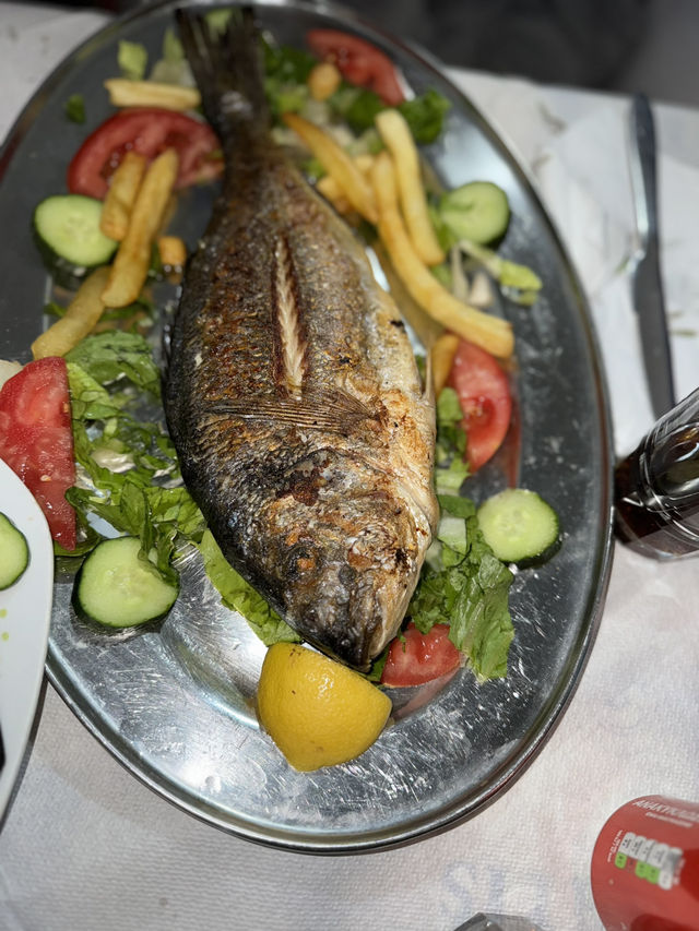 A Hidden Gem in Athens: Dinner at Aspro Alogo 🇬🇷🍽️
