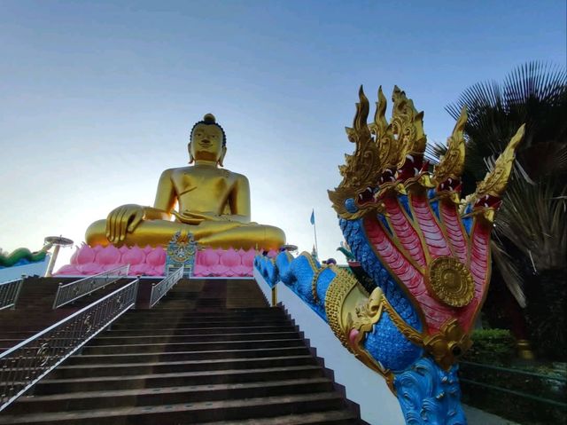 พระพุทธสิหิงค์องค์ใหญ่ที่สุดในประเทศวัด