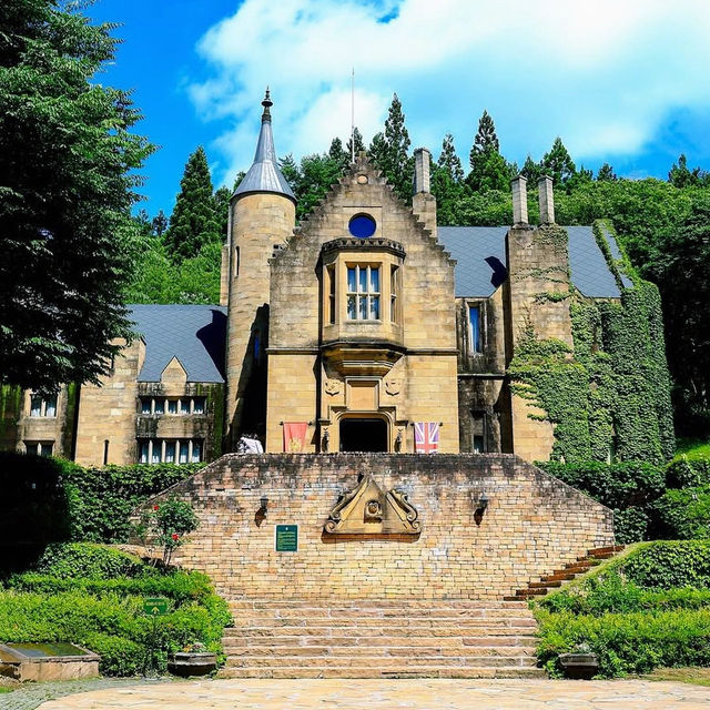 ヨーロッパの風を感じる本格的な石の城🏰✨
