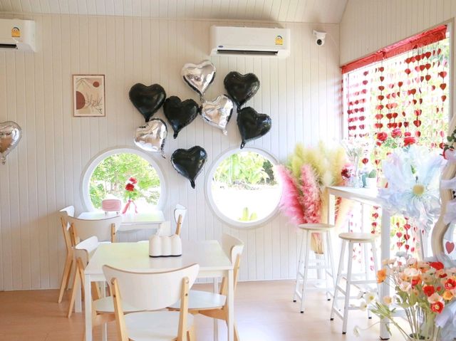 TamSook Cafe' & Bistro