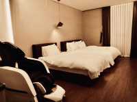 雷斯特公寓Test hotel房間竟然有按摩椅太舒服了？來金浦這家就對了！早餐美味、地點便利，還有按摩椅房型可選！