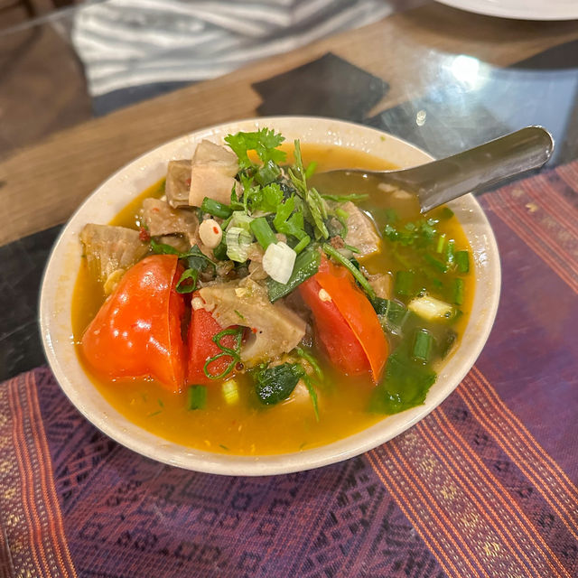 กิ๋นข้าวลำแต้ๆ 🍽️ที่เฮือนม่วนใจ ม่วนแต้ม่วนว่า