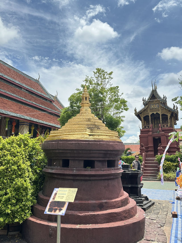 พาเที่ยววัดพระธาตุหริภุญชัย วรมหาวิหาร จ.ลำพูน