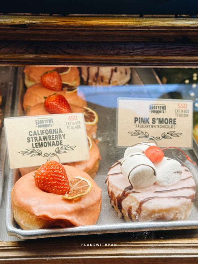 The Little BAKERY Tokyo ! 🥤🍩✨