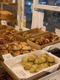 🇰🇷A must Visit Cafe for their Salt Bread🇰🇷Seoul💙