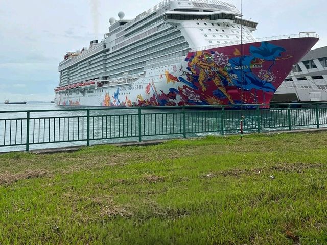 "Ocean Escapes: The Luxe Voyage with Resorts World Cruises"