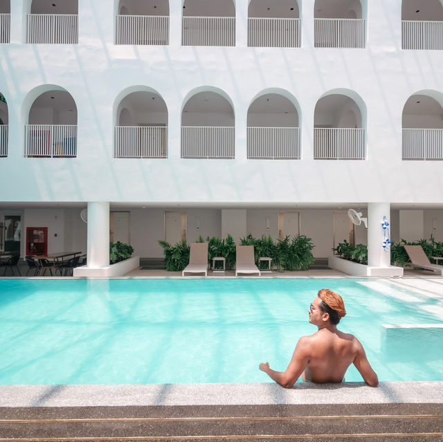 Away Bangkok Riverside Kene