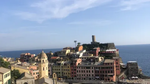 Kunjungi desa terindah di Italia — traveler post in Levanto