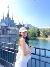 Frozen Dreams Come True in Hong Kong Disneyland ❄️