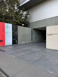 【愛知/豊田】建築とアートが響き合う静寂の美術館