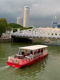 “Reflections of Time: The Soul of Singapore River”