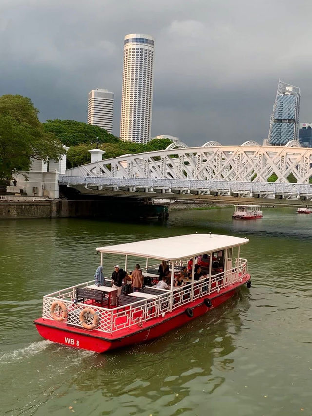 “Reflections of Time: The Soul of Singapore River”