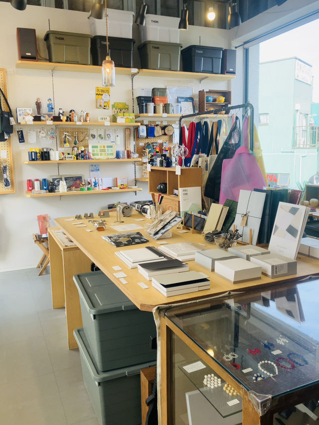 【下北沢】DESK LABO - 魅力的な文房具や雑貨に出会える -