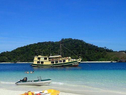 🌴 Kawthoung Uncovered: Pirates, Border Chaos & The Best Seafood in Myanmar  