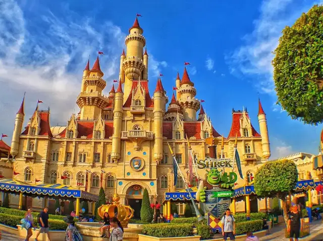 Universal Studios Singapore – A Blockbuster Day of Fun and Thrills!
