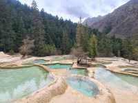 Huanglong in May: Still not at its full beuty