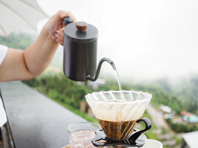 อาหยง Coffee ภูทับเบิก คาเฟ่เล็กๆ แต่วิวปังมาก