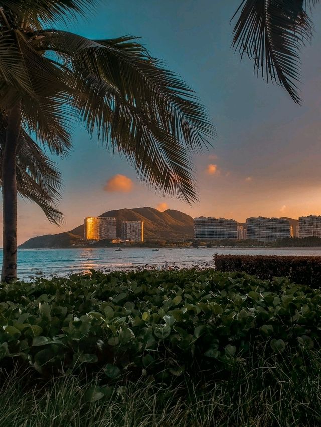 Beachfront Bliss: Your Spring Escape in Sanya ✨️