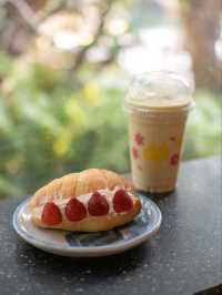 คาเฟ่สวนดอกไม้ฉะเชิงเทรา