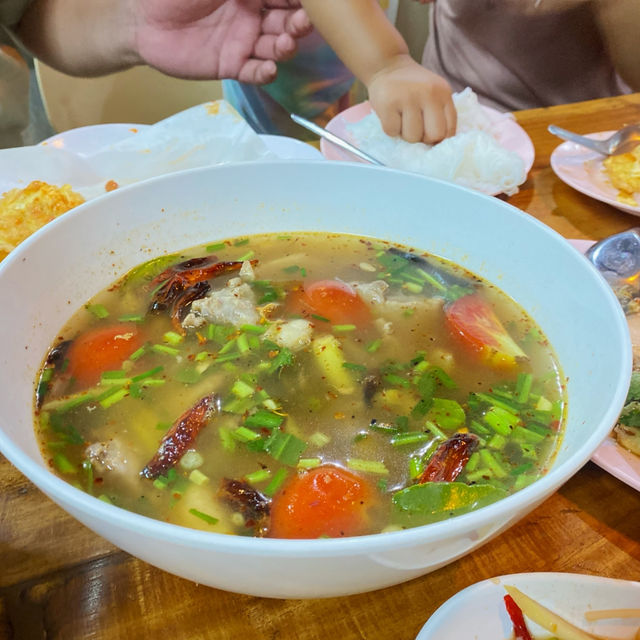โมการลาบ - ร้านอาหารอีสานรสแซ่บในอุบล
