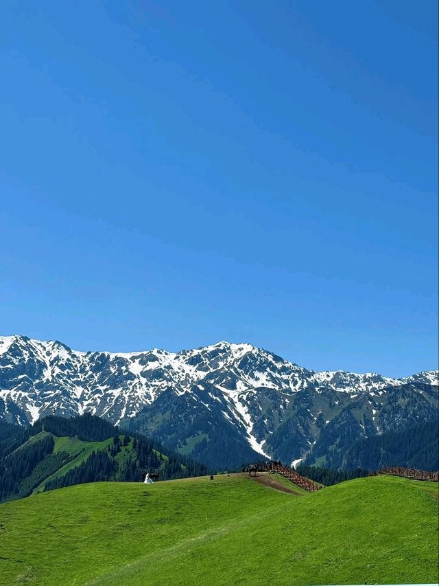 Float Through the Mountains