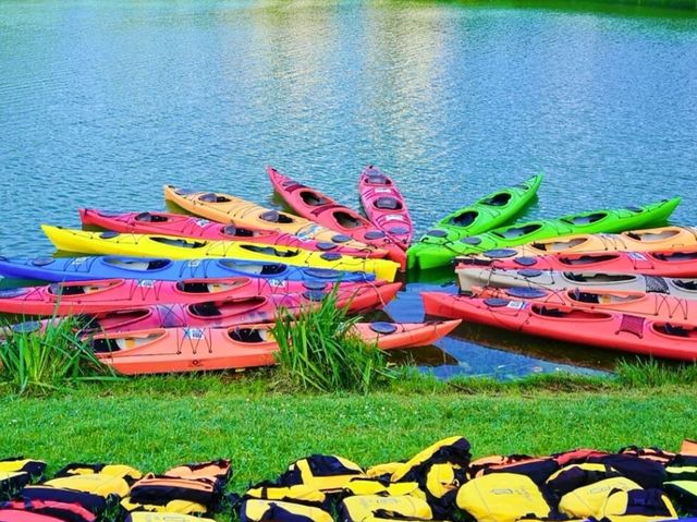 Yueshan Lake Park – Guiyang’s Urban Oasis of Mountains & Water!