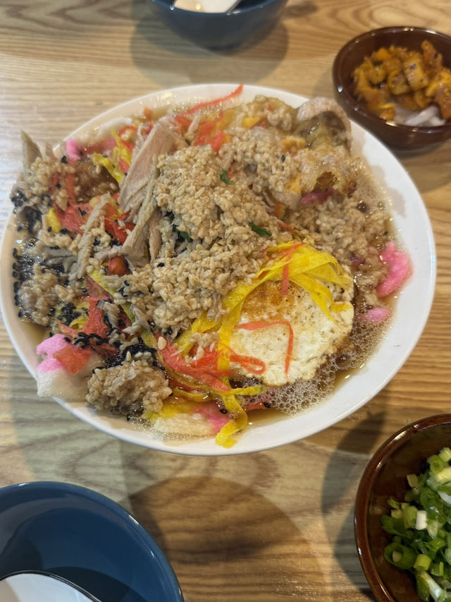 What to Expect in Heshun When It Rains: Food, Fog, and Friendly Hosts